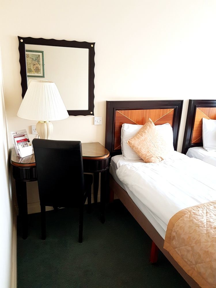 The Ashley Hotel ヘイル エクステリア 写真
